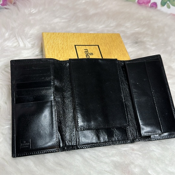 💯Authentic Fendi Short Wallet🍀 - Picture 6 of 13